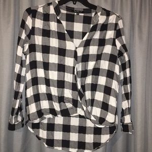 Plaid long sleeved top